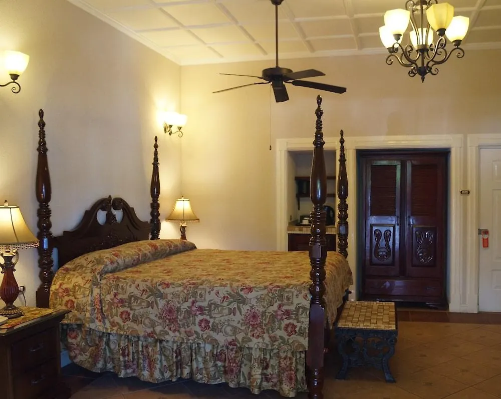 Hotel Four Seasons Kingston