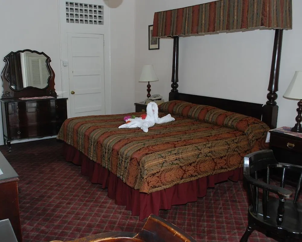 Hotel Four Seasons Kingston