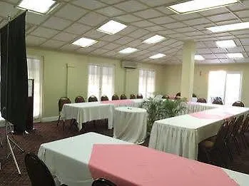 Hotel Four Seasons Kingston