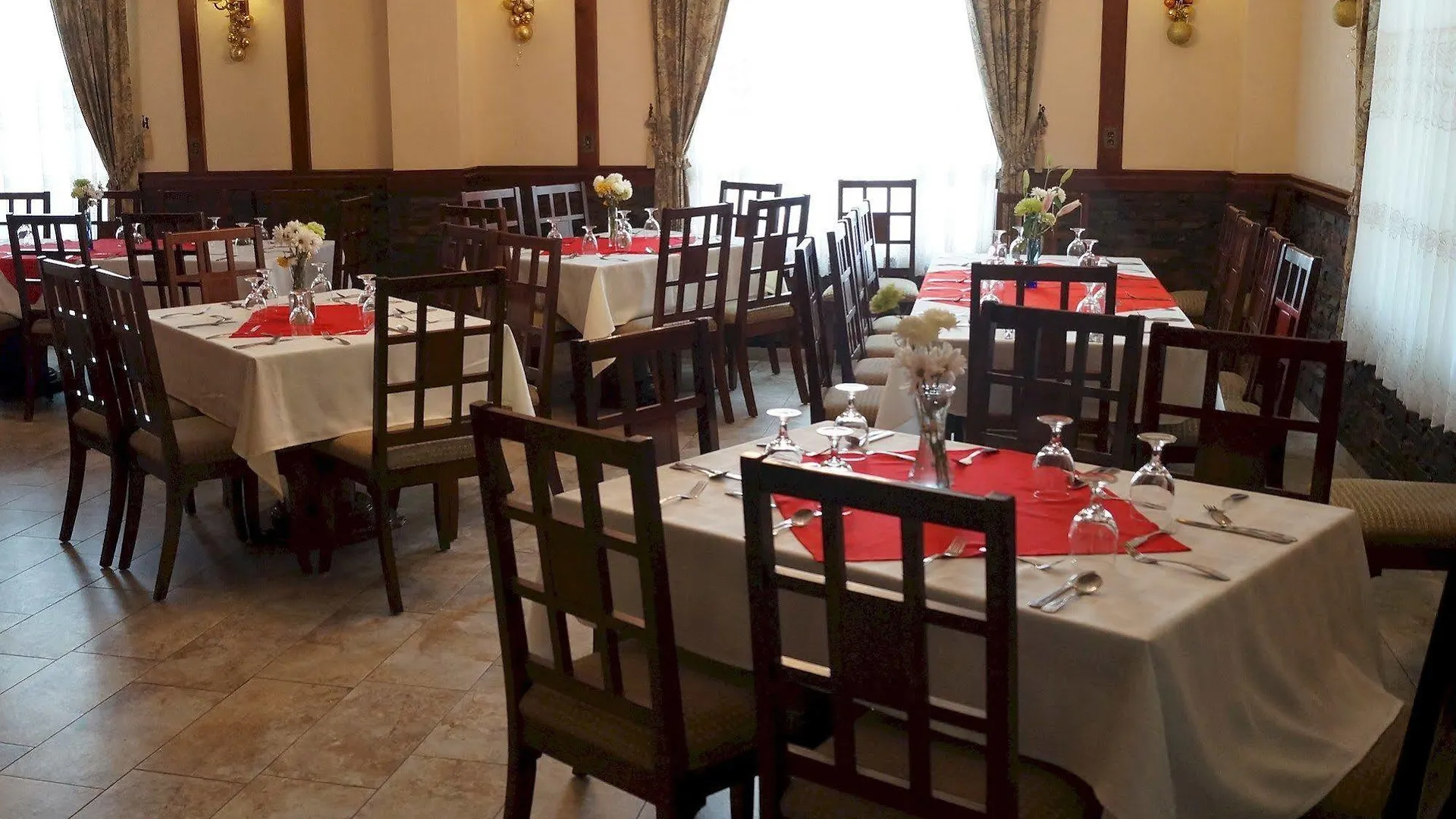 Hotel Four Seasons Kingston